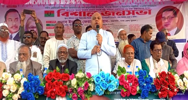 ‘হাসিনা নেতা-কর্মীদের দেশে রেখে পালিয়ে গেছে’