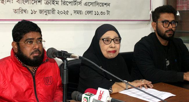 ‘মাল্টিপ্ল্যান মার্কেট দখলে রাখতেই শীর্ষ সন্ত্রাসী পিচ্চি হেলালের হামলা’