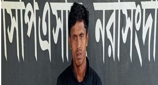 নরসিংদীর শিবপুরে বিপুল পরিমাণ ভারতীয় পণ্যসহ আটক ১