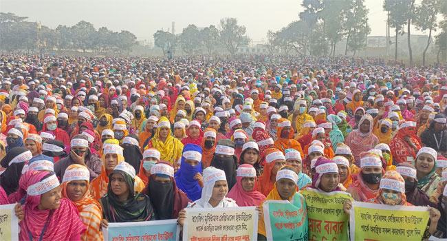বেক্সিমকোর কারখানা খুলে দেয়ার দাবিতে শ্রমিকদের গণসমাবেশ