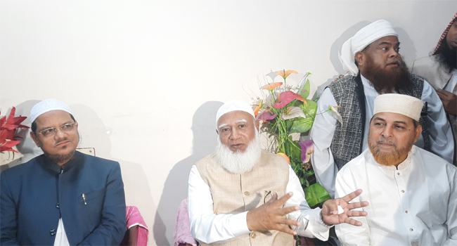 চরমোনাই পীরের সাথে জামায়াত আমিরের সাক্ষাৎ