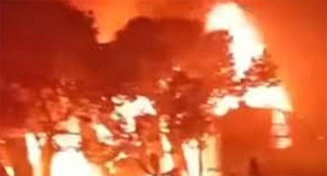 গাজীপুরে ঝুট গুদামে আগুন, নিয়ন্ত্রণে ৩ ইউনিট