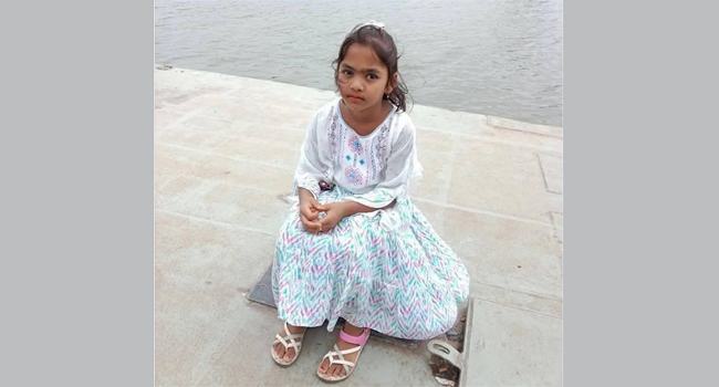 নিখোঁজের ৪ দিন পর খড়ের নিচ থেকে আদিবার লাশ উদ্ধার