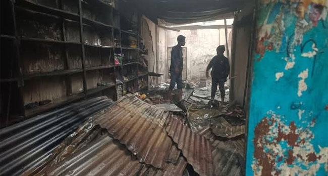 পাকুন্দিয়ায় পুড়ে গেছে ৬ দোকান