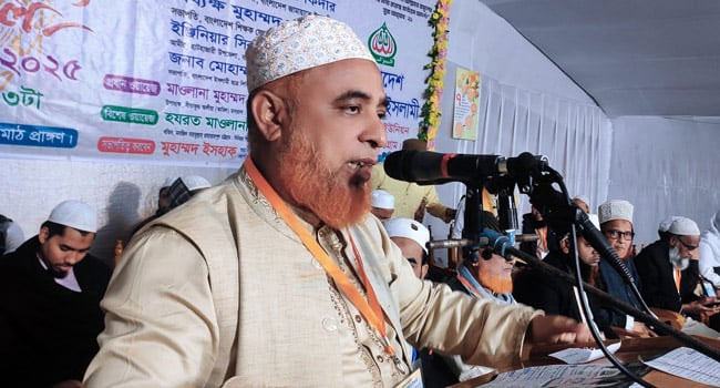 নির্বাচন এলে যারা টুপি পরে তসবি হাতে নিয়ে মাজারে যায় তারাই ধর্ম ব্যবসায়ী : আলাউদ্দীন সিকদার