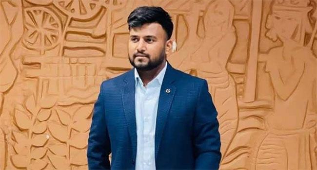 খুবি ছাত্রকে গুলি ও কুপিয়ে হত্যা