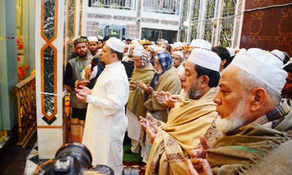মানবজাতির হেফাজত কামনা