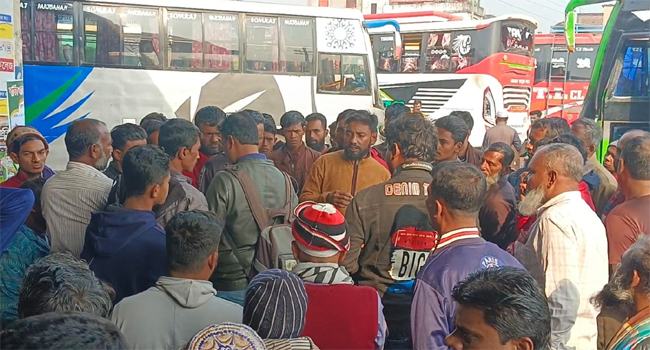 বরিশালের সাথে ৫ জেলার বাস চলাচল বন্ধ