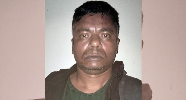 চৌদ্দগ্রামে ১০ মামলার আসামি যুবলীগ নেতা গাবলা সুমন আটক