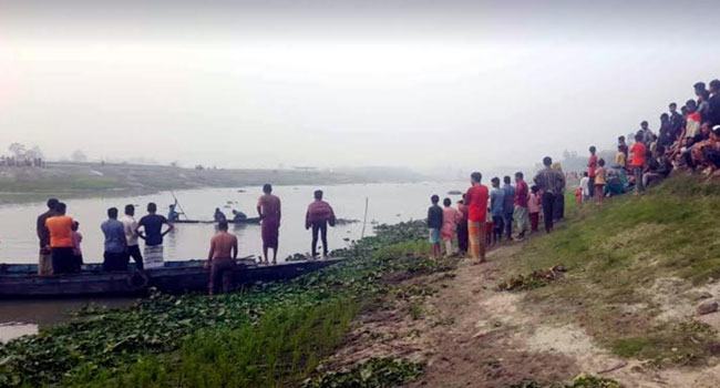 সিরাজগঞ্জে নদীতে ডুবে ৩ কলেজছাত্র নিখোঁজ, একজনের লাশ উদ্ধার
