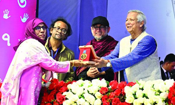 ৮ মেগা প্রকল্পের ৭৫২ কোটি ডলার লোপাট!