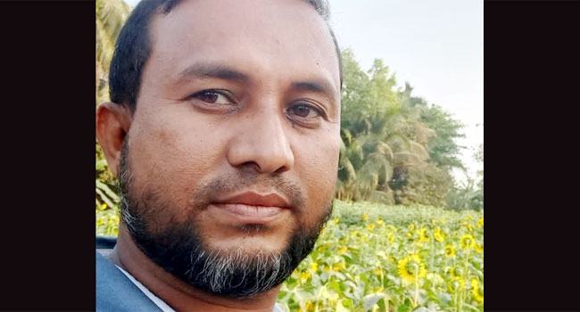 সাতকানিয়ায় গাছ কাটতে গিয়ে কাঠ ব্যবসায়ী নিহত