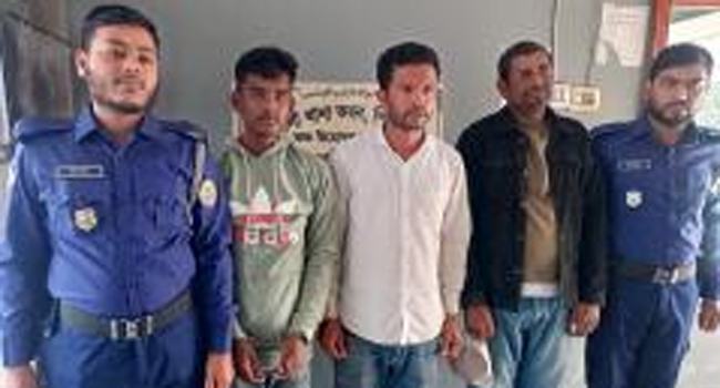 কাউখালীতে নাশকতা ও হত্যা মামলায় গ্রেফতার ৩