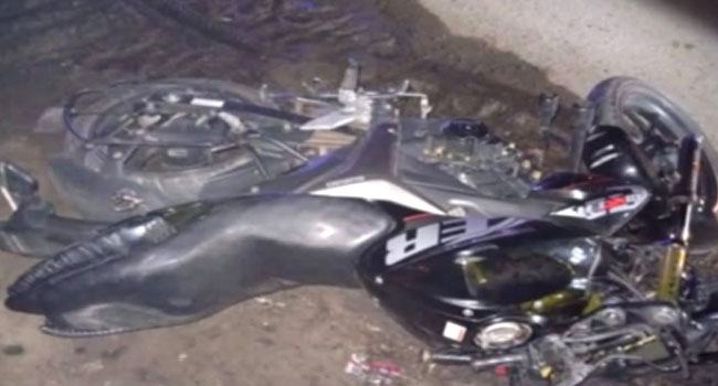 সান্তাহারে ঘুরতে যেয়ে ট্রাকচাপায় ৩ বন্ধু নিহত