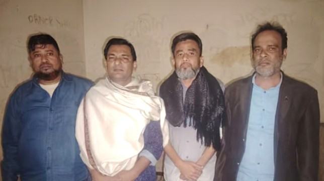 নারায়ণগঞ্জে আওয়ামী লীগের লিফলেট বিতরণকালে গ্রেফতার ৪