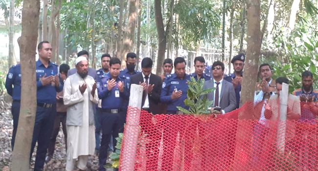 গোপালগঞ্জে পরিবারের আপত্তিতে শহীদ আরাফাতের লাশ উত্তোলন করা হয়নি