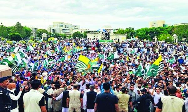 ভারত কাশ্মির দখল করে রেখেছে