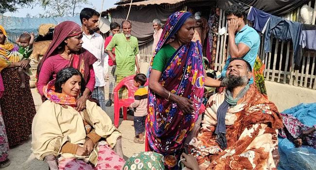 সিংড়ায় গ্যাস ট্যাবলেট খেয়ে মায়ের মৃত্যু, ৩ মেয়ে হাসপাতালে ভর্তি