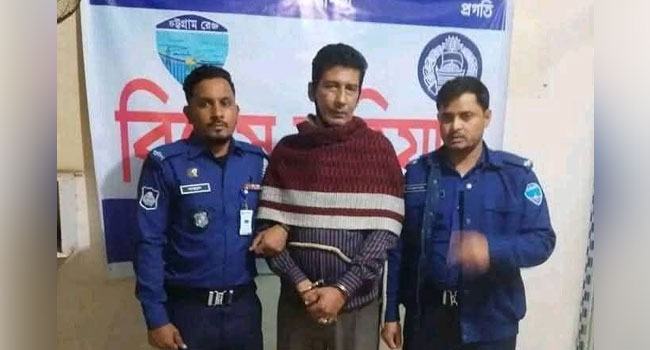 চৌদ্দগ্রামে ৮ বাসযাত্রীকে পুড়িয়ে হত্যা : সাবেক কাউন্সিলর গ্রেফতার