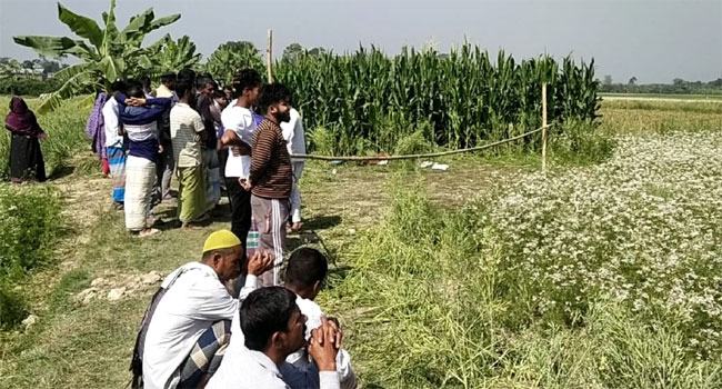 মাদারীপু‌রের শিবচ‌রে স‌রিষা‌ক্ষেত থে‌কে ভ‌্যানচাল‌কের গলাকাটা লাশ উদ্ধার