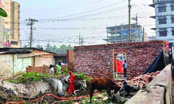 ফেনী সরকারি কলেজের কোটি টাকার সম্পত্তি বেদখলে