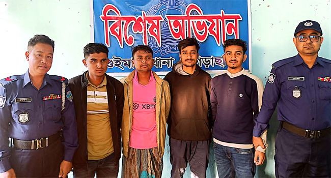 ডেভিল হান্ট অভিযানে খাগড়াছড়িতে ছাত্রলীগের ৪ নেতাকর্মী আটক