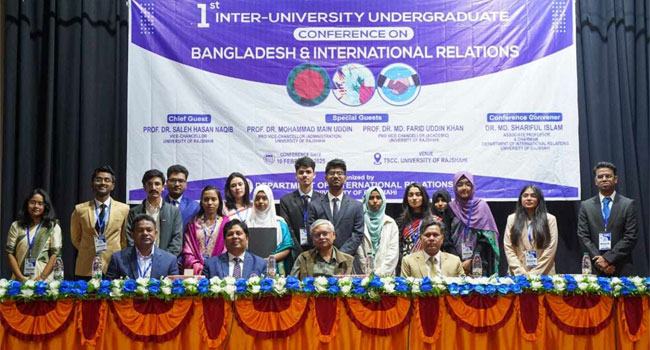 রাবিতে ‘বাংলাদেশ ও আন্তর্জাতিক সম্পর্ক‘ আন্ডারগ্র্যাজুয়েট কনফারেন্স অনুষ্ঠিত