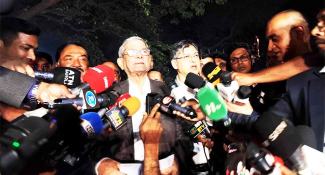 ডিসেম্বরের মধ্যে নির্বাচনের জন্য কাজ করছে সরকার : মির্জা ফখরুল