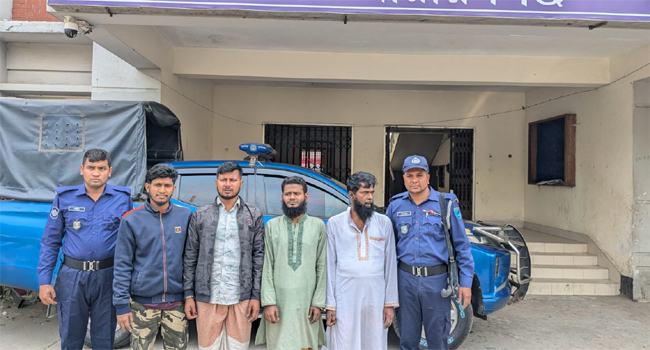 নারায়ণগঞ্জে এক দিনে ৫২ জন গ্রেফতার
