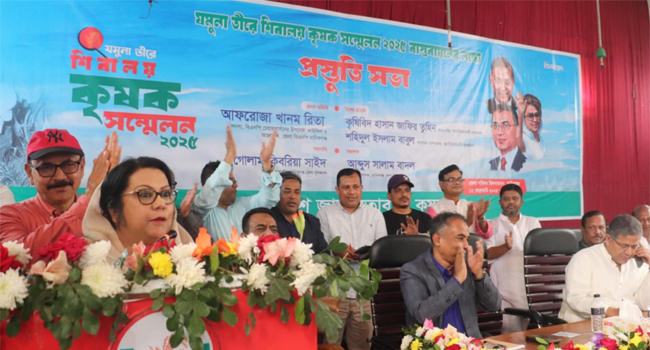 ‘ফ্যাসিস্ট সরকার দেশের কৃষিকে ধ্বংস করেছে’