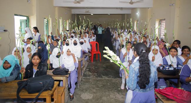 নলছিটির দু’টি শিক্ষা প্রতিষ্ঠানের কৃর্তী শিক্ষার্থী সংবর্ধনা