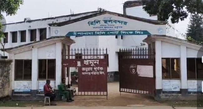শবে বরাত উপলক্ষে হিলি স্থলবন্দরে পণ্য আমদানি-রফতানি বন্ধ