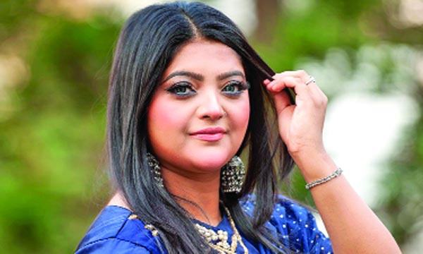 সালমার কণ্ঠে ‘জাদুরে মধুরে’ এবং