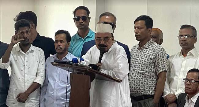 নির্বাচনের জন্য জনগণকে যেন রাস্তায় গুলি খেয়ে মরতে না হয় : গয়েশ্বর