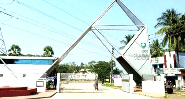 কুয়েট শিক্ষার্থীকে হত্যাচেষ্টা : সাবেক ভিসিসহ ১৫ জনের নামে মামলা