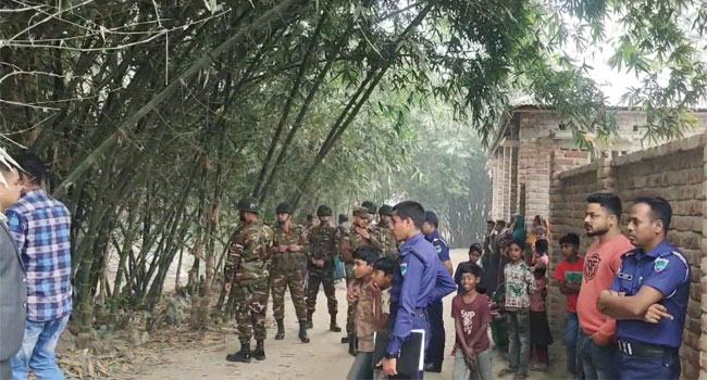 চুয়াডাঙ্গার দর্শনায় ফের ৭টি বোমার সন্ধান