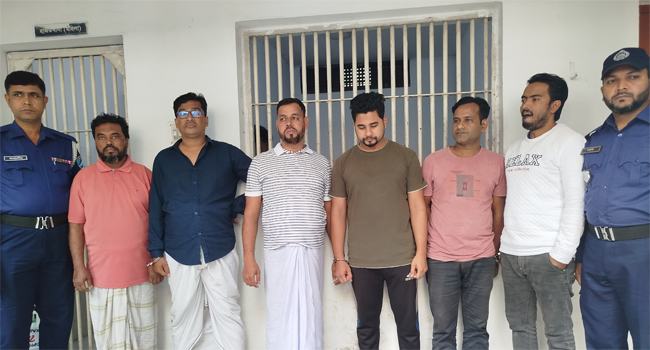 সাভার ও আশুলিয়ায় ছাত্রলীগ নেতাসহ গ্রেফতার ১২