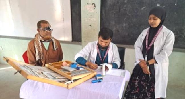 বিনামূল্যে চিকিৎসা সেবা ও ওষুধ পেল ৪০০ রোগী