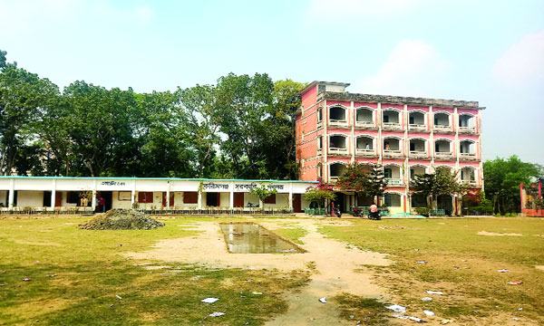 শিক্ষক-কর্মচারীরা বেতন তুলতে পারছেন না, অনিশ্চিত ফরম পূরণ