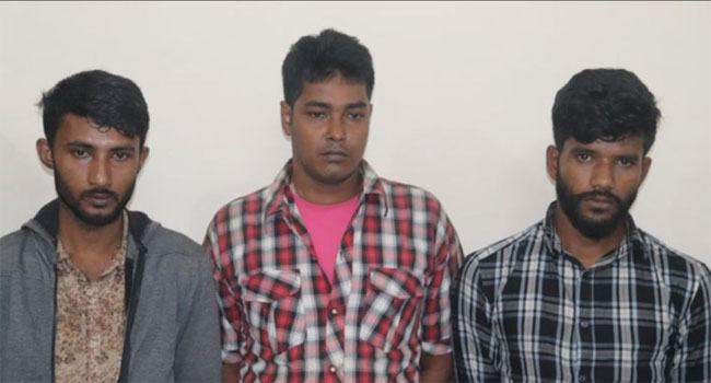 চলন্ত বাসে ডাকাতি ও শ্লীলতহানির ঘটনায় আরো ৩ জন গ্রেফতার