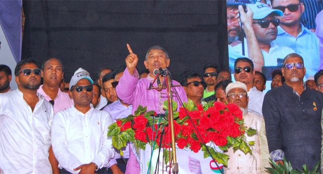 ষড়যন্ত্র মোকাবেলায় সবাইকে সজাগ ও ঐক্যবদ্ধ থাকতে হবে : আহমেদ আজম খান