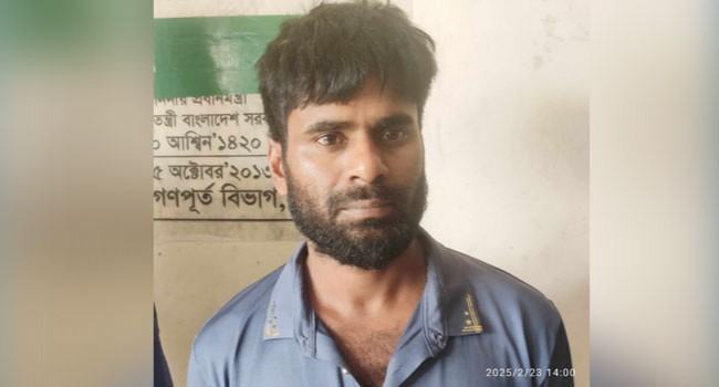 কুষ্টিয়ার-দৌলতপুরে চরাঞ্চলের সাইফ বাহিনীর প্রধান আটক