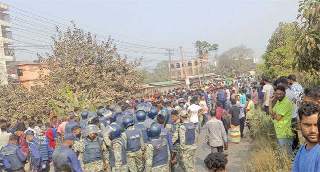 আশুলিয়ায় নারী শ্রমিককে তুলে নিয়ে হত্যার অভিযোগ
