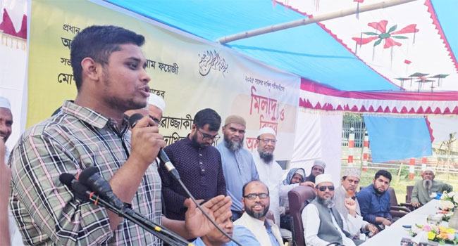 মেধাবীরা ঝরে যেতে থাকলে অযোগ্যরা সমাজ শাসন করতে থাকে : হাসনাত আব্দুল্লাহ