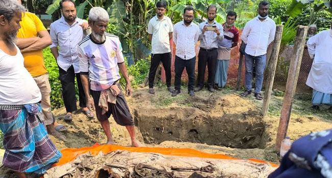 নোয়াখালীতে দাফনের ১১ বছর পর জামায়াত-শিবিরের তিন কর্মীর লাশ উত্তোলন