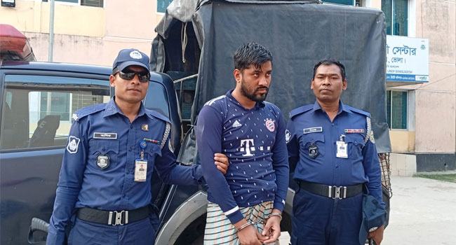 ভোলায় ভুয়া এনএসআইকে ধরলো আসল এনএসআই