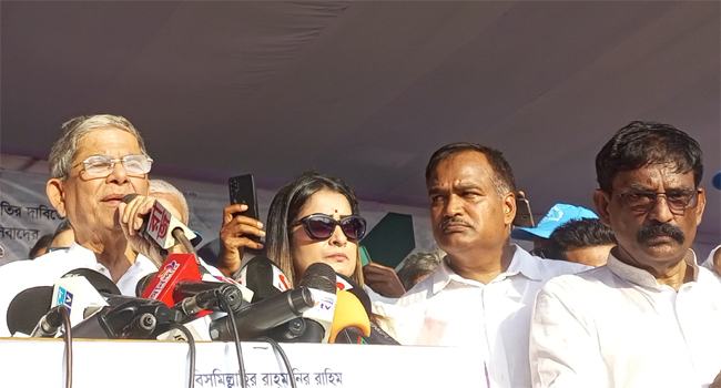 হাসিনা ভারতে বসে বাংলাদেশের বিরুদ্ধে নানা ষড়যন্ত্র করছে : মিজা ফখরুল