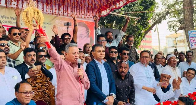 নির্বাচিত সরকার ছাড়া দেশে স্থিতিশীলতা ফিরিয়ে আনা সম্ভব নয় : আমীর খসরু