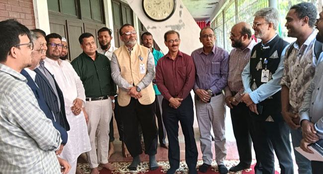 ঢাবির টিএসসিতে নামাজের জায়গা পেল নারী শিক্ষার্থীরা