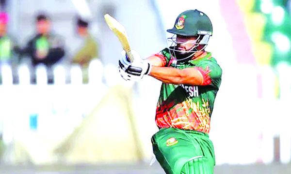 অবশেষে হাসল শান্তর ব্যাট